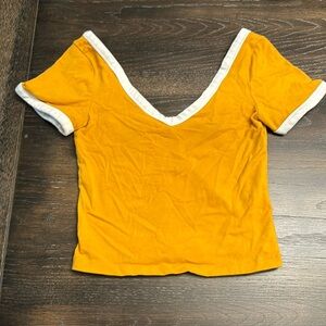 🟠 FOREVER 21 CROP V-NECK TOP SIZE SMALL